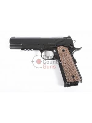 Dan Wesson Specialist Black (Blem) – 5″ 9mm