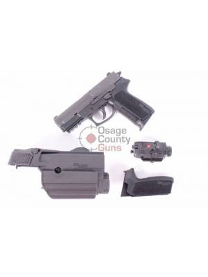 Sig Sauer SP2022 .40 TACPAC w/ Light Laser Holster