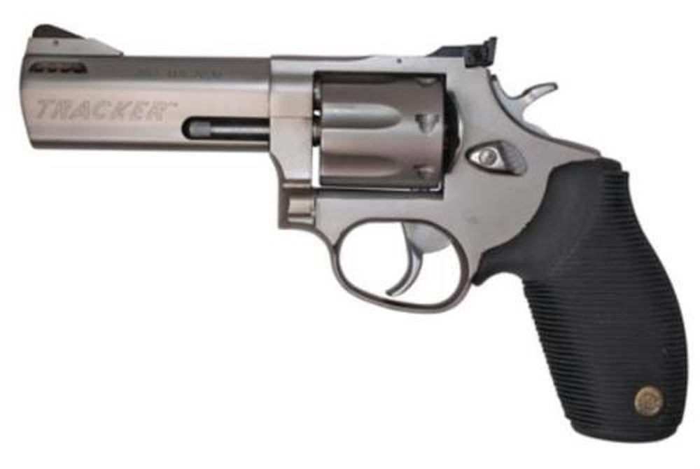 Taurus 627 Tracker 357 Mag/38Spl 4″ Ported Barrel Fixed Sight ‘Ribber Grip’ Matte SS Finish, 7rd Taurus