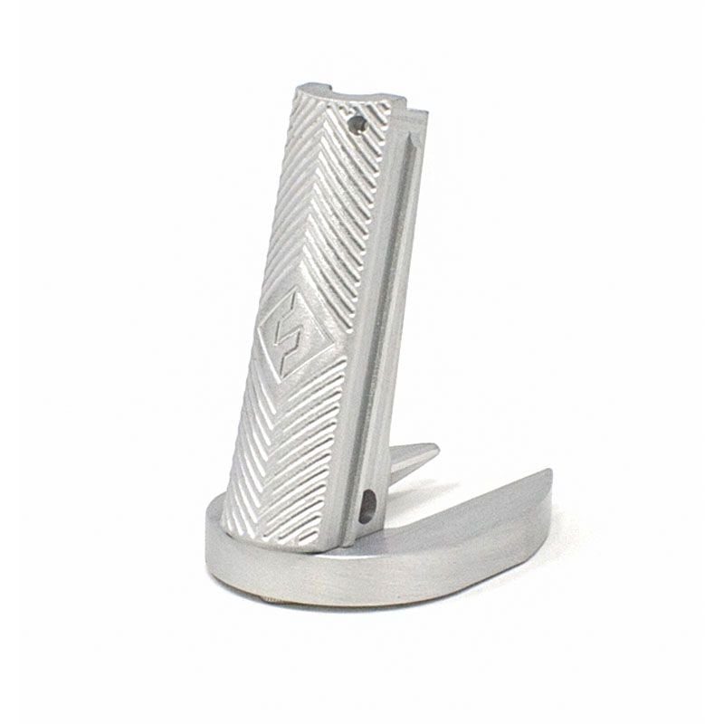 1911 Alloy Mainspring Housing + Mag-Well – Government, Fusion Chevron, Silver